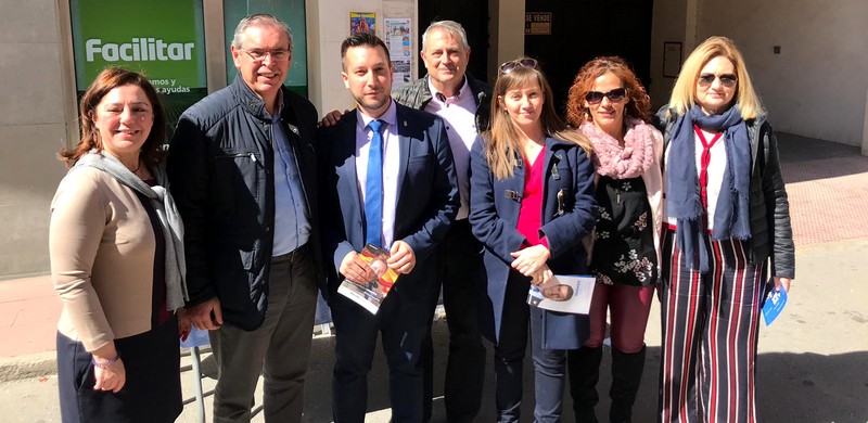 Lee más sobre el artículo El PP ha instalado esta mañana una mesa informativa en el mercadillo municipal