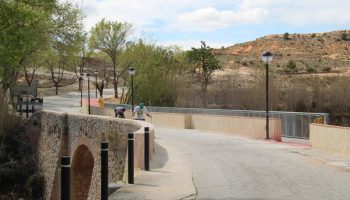 El Camino del Cementerio dispondrá en breve de todo su alumbrado