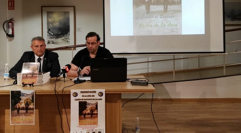 Lee más sobre el artículo Numeroso público se dio cita en el Museo Rafael Requena para asistir a la presentación de la Guía del Camino de la Lana