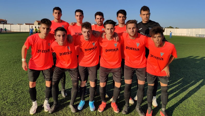 En este momento estás viendo Severa derrota del C.D. Caudetano por 7 – 0 ante un Munera pletórico, y victoria contundente del Juvenil por 5 – 0 al Aguas Nuevas