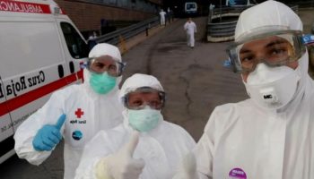 Voluntarios de Cruz Roja de Caudete colaboran en el traslado de enfermos desde el Hospital de Albacete a otros centros sanitarios