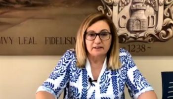 El Ayuntamiento de Caudete renueva el contrato para el control de la población de palomas en el municipio