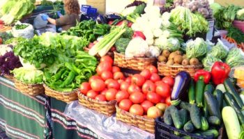 El Mercado de los Viernes de Caudete se celebrará esta semana Jueves Santo