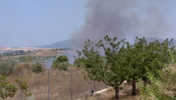 Declarado un incendio en Caudete junto a las obras de la autovía