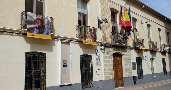 Lee más sobre el artículo ‘Desde mi balcón’, una exposición que refleja la creatividad durante el confinamiento