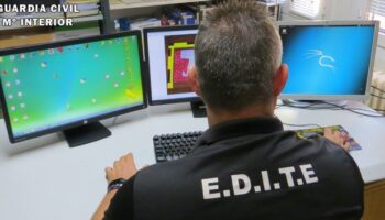 Detenida una menor de edad en Caudete por un delito de usurpación de estado civil y otro de injurias graves