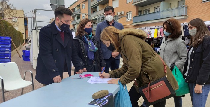 Lee más sobre el artículo Recogida de firmas en Caudete en apoyo a las Fuerzas y Cuerpos de Seguridad del Estado