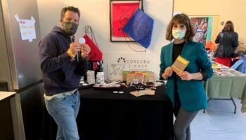 Se ha realizado en Albacete un Mercadillo de Artesanía Local en beneficio de Afanion