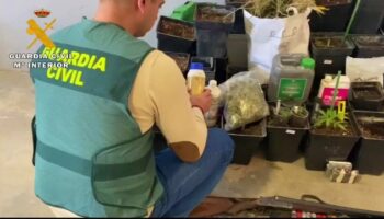 Dos detenidos en Caudete por tráfico de drogas y tenencia ilícita de armas