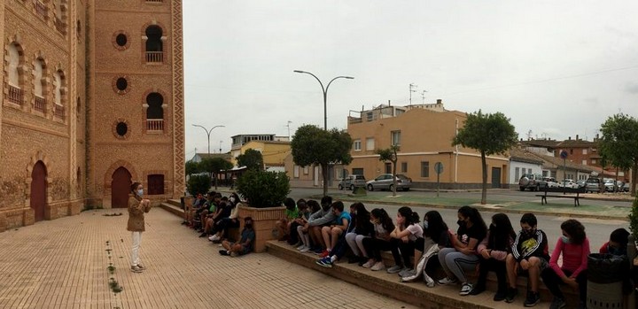 En este momento estás viendo Los escolares de Caudete vuelven a realizar visitas a los monumentos y museos de la localidad