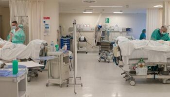 Castilla La Mancha sigue bajando en contagios y hospitalizados, y empezará la vacunación de 30 a 39 años la última semana de junio