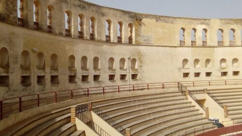 Lee más sobre el artículo Avanzan las obras en la Plaza de Toros ‘Arenas’ de Caudete para que esté lista para el concierto del día 23 de julio