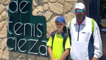 El tenista caudetano Adrián Cantos sigue con excelentes resultados en sus competiciones