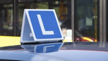 Abren un expediente a una autoescuela de Caudete tras una denuncia