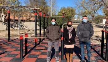 Se inaugura en Caudete un parque deportivo para la práctica de la calistenia