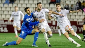 El caudetano Rubén Cantero se estrena con el Albacete