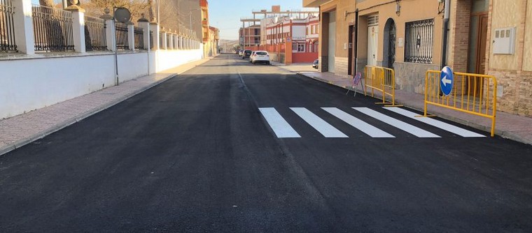 Lee más sobre el artículo Terminada una primera fase de asfaltado en varias calles de Caudete