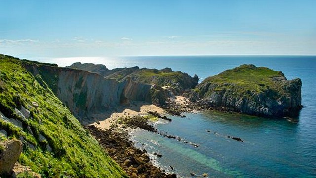 Lee más sobre el artículo ¿Quieres conocer Cantabria en familia?