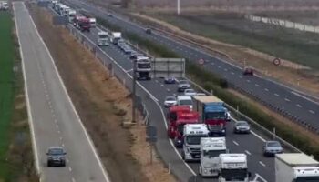Sigue el paro en el sector del transporte por los precios del gasóleo