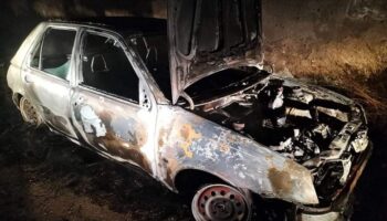 Después de que quemaran ayer su coche en Caudete: 'Me siento desprotegida'