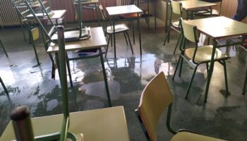 Después de tres años de pedir soluciones, el Colegio 'Alcázar y Serrano' sigue sufriendo importantes goteras