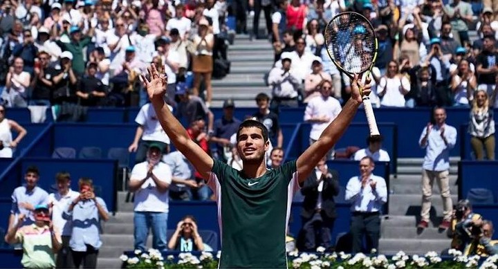 Lee más sobre el artículo Carlos Alcaraz, el pupilo de Juan Carlos Ferrero, vence a Pablo Carreño en la final del Godó