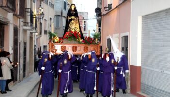 Imágenes de la Semana Santa de Caudete 2022: Procesión del Santo Entierro