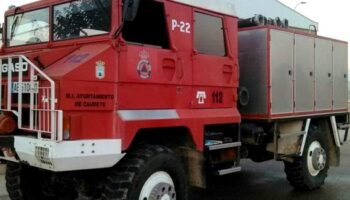 Los bomberos de Almansa intervinieron ayer en un conato de incendio en Transportes Olano Levante