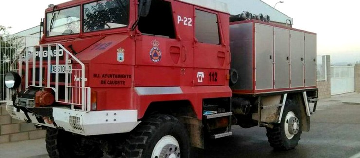 Lee más sobre el artículo <span class="entry-title-primary">Los bomberos de Almansa intervinieron ayer en un conato de incendio en Transportes Olano Levante</span> <span class="entry-subtitle">El incidente tuvo lugar mientras se realizaban obras en la empresa</span>