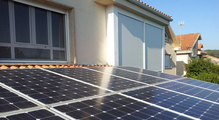 Lee más sobre el artículo El Ayuntamiento de Caudete pretende bonificar el 50% del IBI (durante 3 años) y el 95% del ICIO por la instalación de placas solares en viviendas