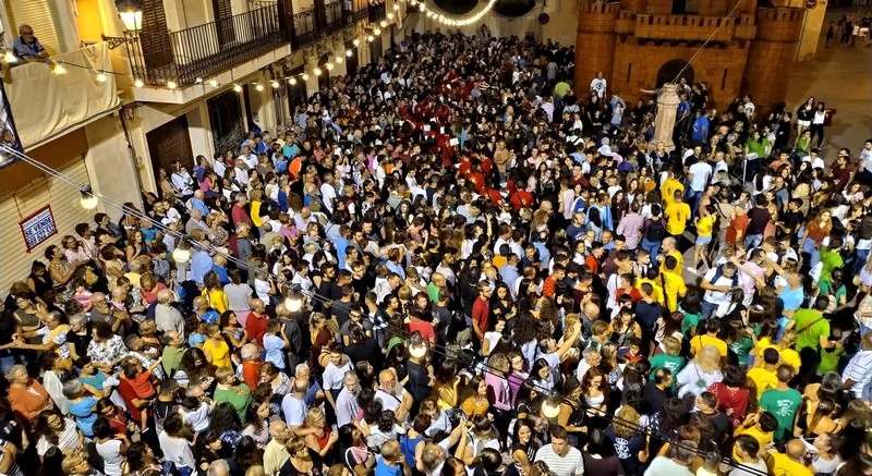 Lee más sobre el artículo El día 15 de agosto comenzará la ‘subida del Palo’ en la torre de Santa Catalina
