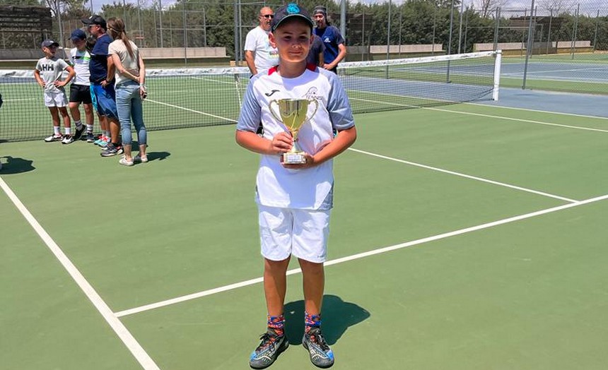 campeon regional de tenis hugo hernandez caudete digital