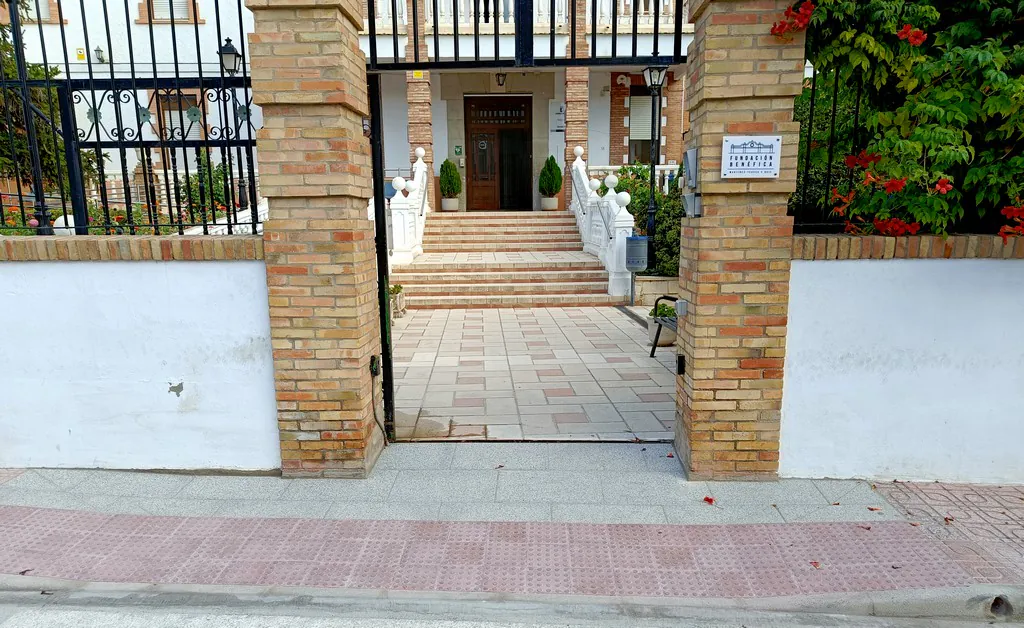 obras accesibilidad puerta residencia de ancianos caudete digital