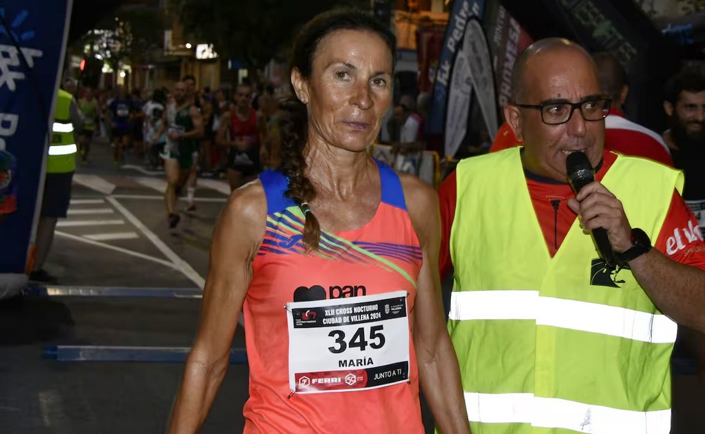 maria lopez cross nocturno villena caudete digital