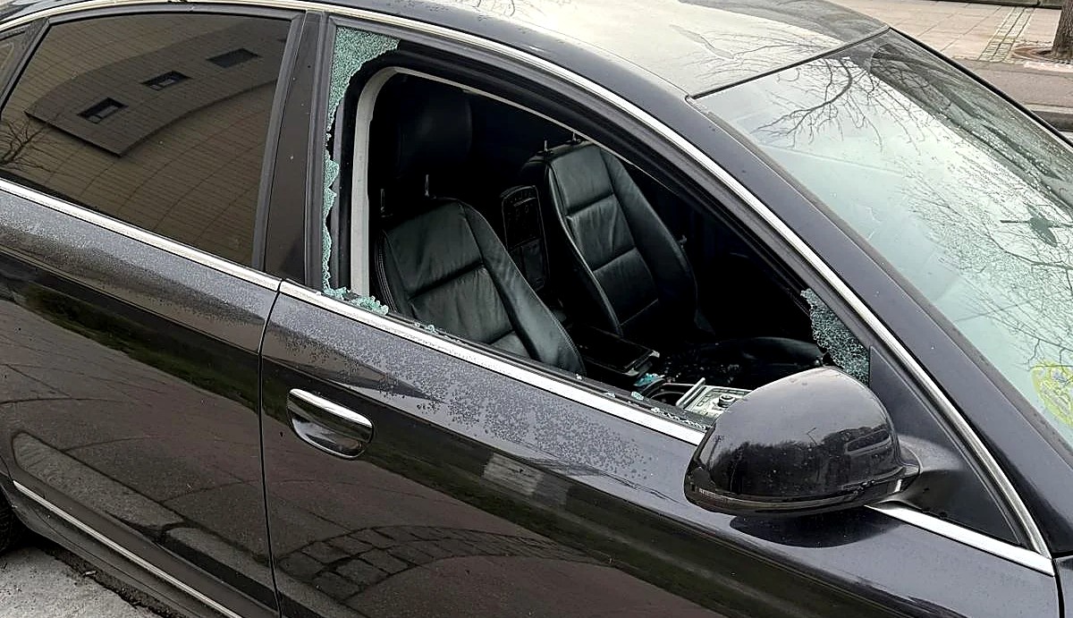 ventanas rotas coches caudete digital