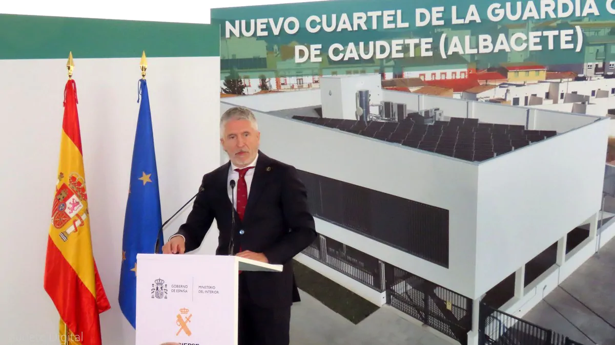 marlaska inaugura cuartel caudete digital